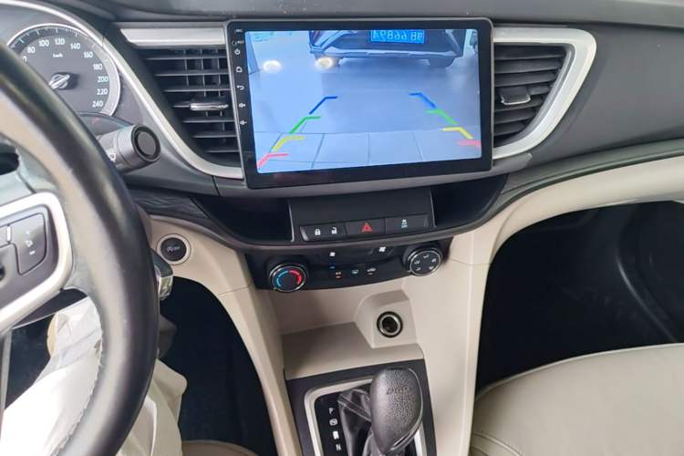 Used Buick GT 2018 15T Dual-Clutch Elite Model China V Standard Audio And AC Panel