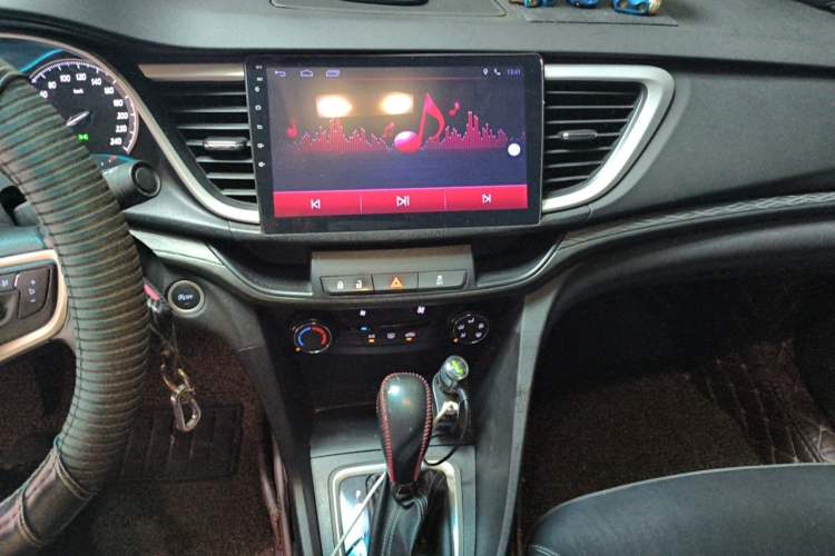 Used Buick GT 2018 18T Automatic Elite Model Audio And AC Panel