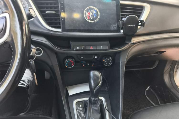 Used Buick GT 2018 18T Automatic Elite Model Audio And AC Panel