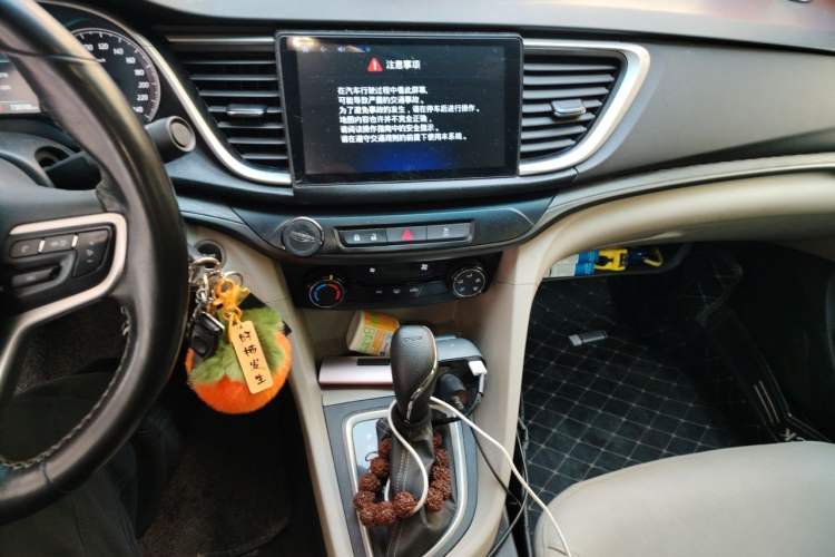 Used Buick GT 2018 15T Dual-Clutch Elite Model China V Standard Audio And AC Panel