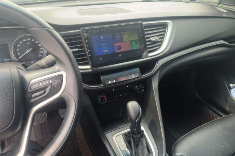 Used Buick GT 2018 18T Automatic Elite Model Audio And AC Panel