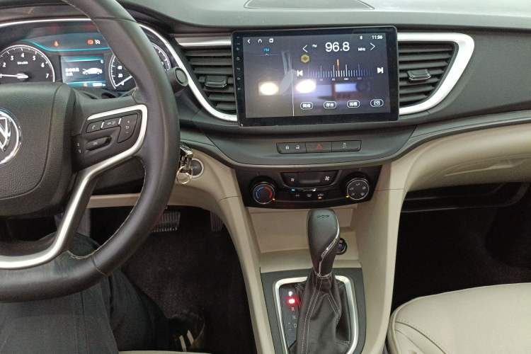 Used Buick GT 2018 15T Dual-Clutch Elite Model China V Standard Audio And AC Panel