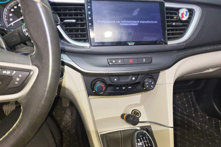 Used Buick GT 2018 15T Manual Elite Version China V Standard Audio And AC Panel