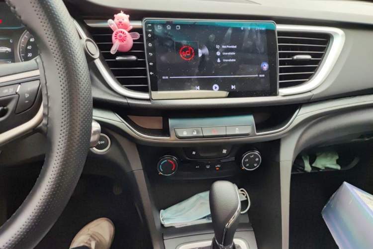 Used Buick GT 2018 18T Automatic Elite Model Audio And AC Panel