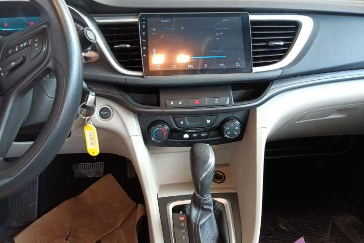 Used Buick GT 2018 15T Dual-Clutch Advanced Model China V Standard Audio And AC Panel