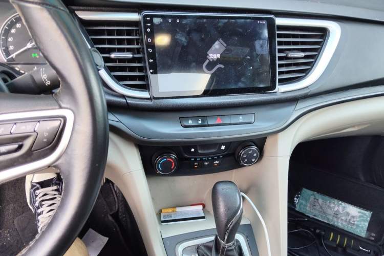 Used Buick GT 2018 15T Dual-Clutch Elite Model China V Standard Audio And AC Panel