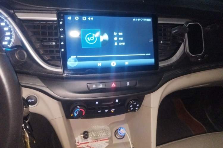 Used Buick GT 2018 15T Manual Elite Version China V Standard Audio And AC Panel