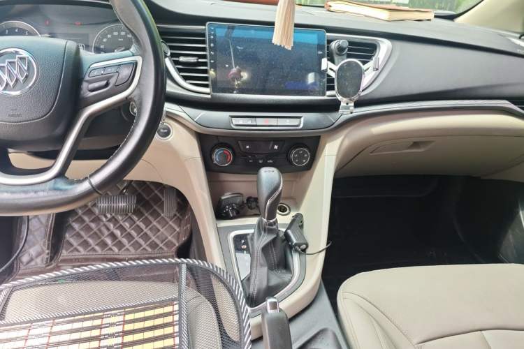 Used Buick GT 2018 15T Dual-Clutch Elite Model China V Standard Audio And AC Panel