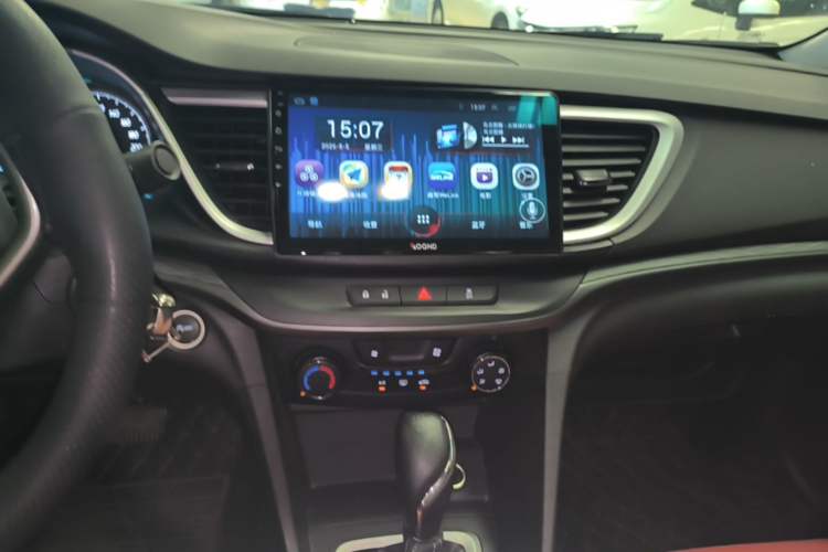 Used Buick GT 2018 18T Automatic Elite Model Audio And AC Panel