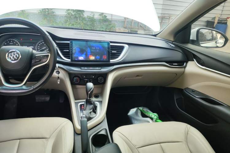 Used Buick GT 2018 15T Dual-Clutch Elite Model China V Standard Audio And AC Panel