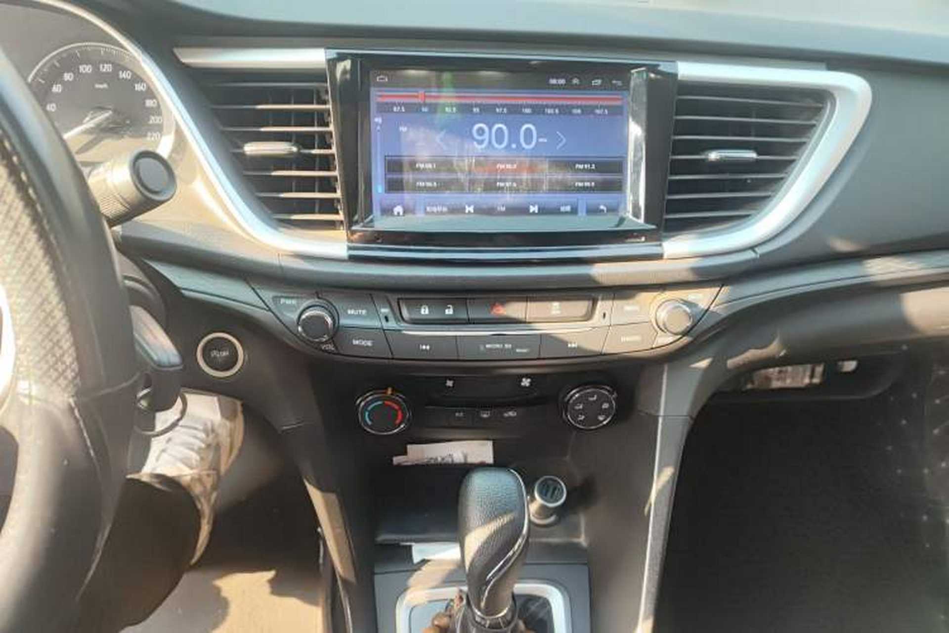 Used Buick GT 2018 18T Automatic Elite Model Audio And AC Panel