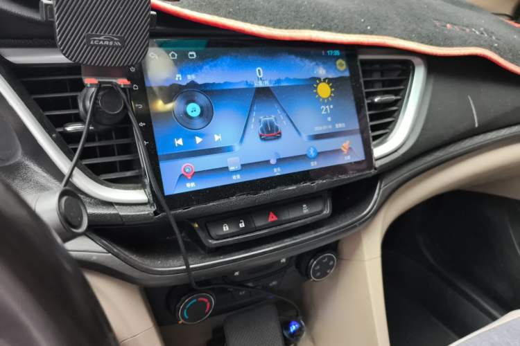 Used Buick GT 2018 15T Manual Elite Version China V Standard Audio And AC Panel