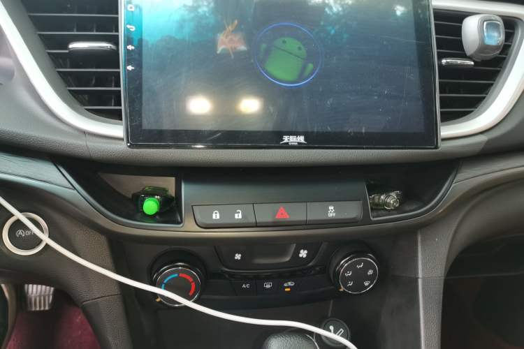 Used Buick GT 2018 18T Automatic Elite Model Audio And AC Panel