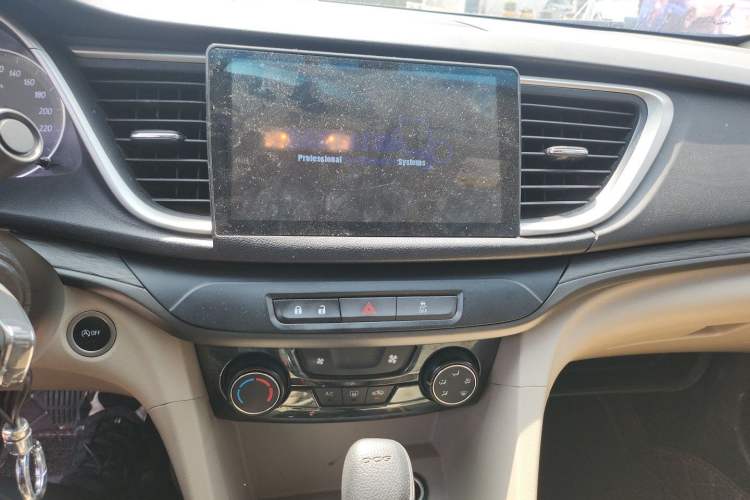 Used Buick GT 2018 15T Dual-Clutch Advanced Model China V Standard Audio And AC Panel