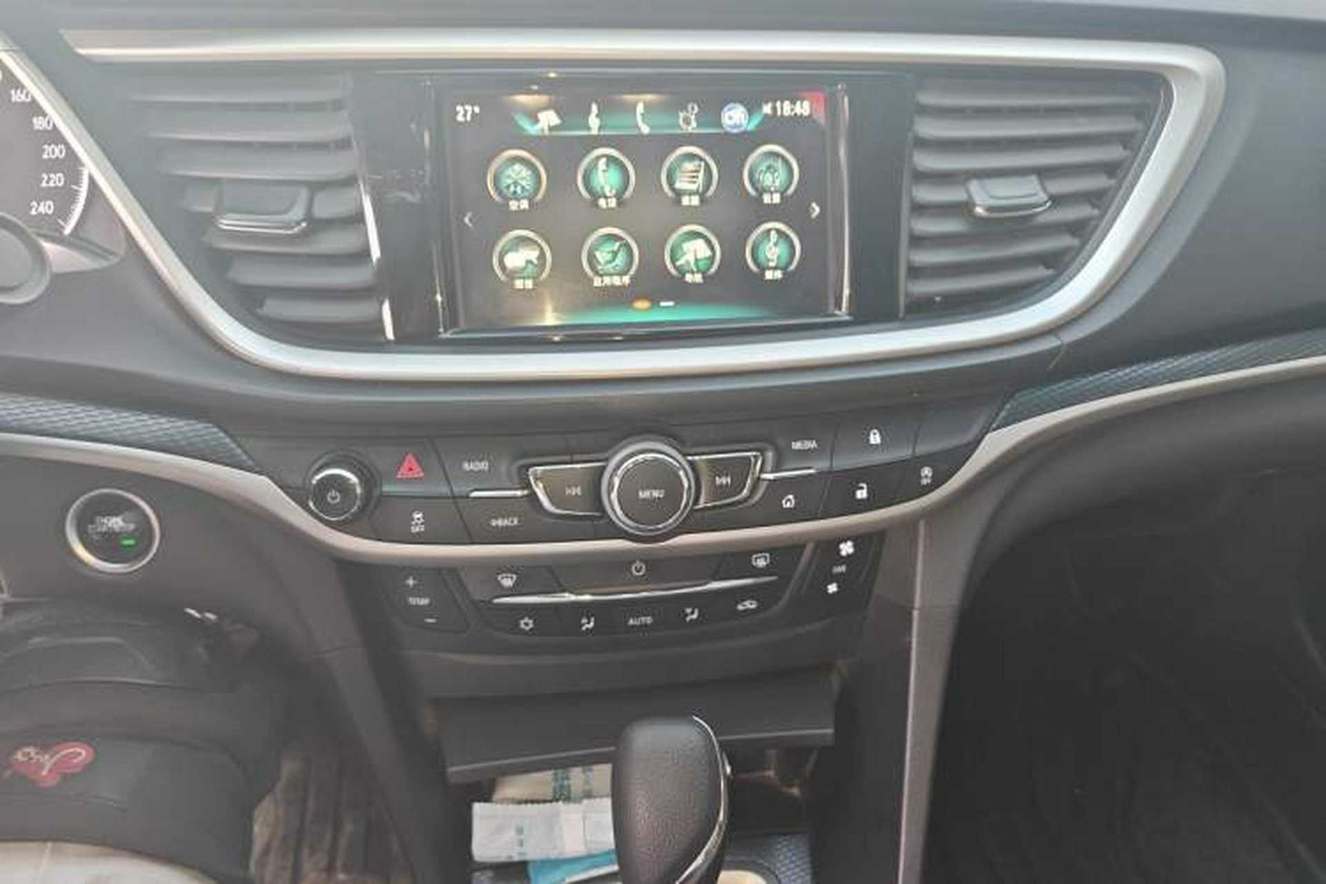 Used Buick GT 2018 18T Automatic Flagship Model Audio And AC Panel
