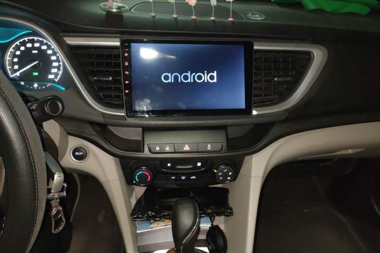 Used Buick GT 2018 15T Dual-Clutch Elite Model China V Standard Audio And AC Panel