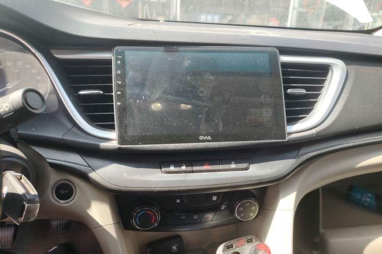Used Buick GT 2018 15T Manual Elite Version China V Standard Audio And AC Panel