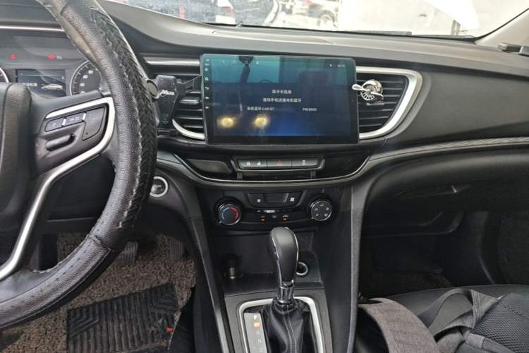 Used Buick GT 2018 18T Automatic Elite Model Audio And AC Panel