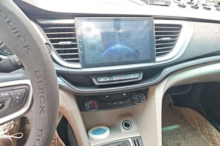 Used Buick GT 2018 15T Manual Entry-Level Version China V Standard Audio And AC Panel