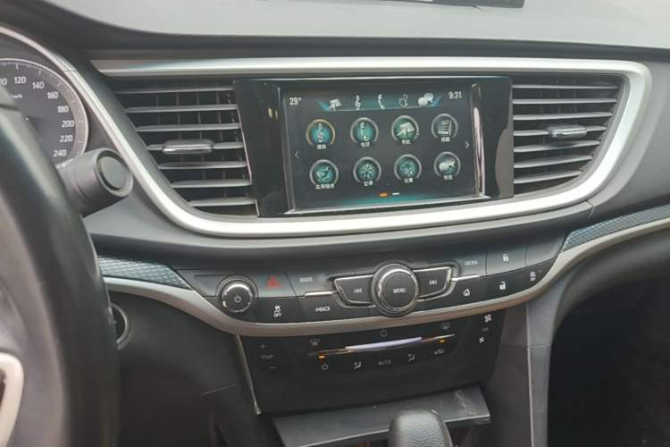Used Buick GT 2018 18T Automatic Elite Model Audio And AC Panel