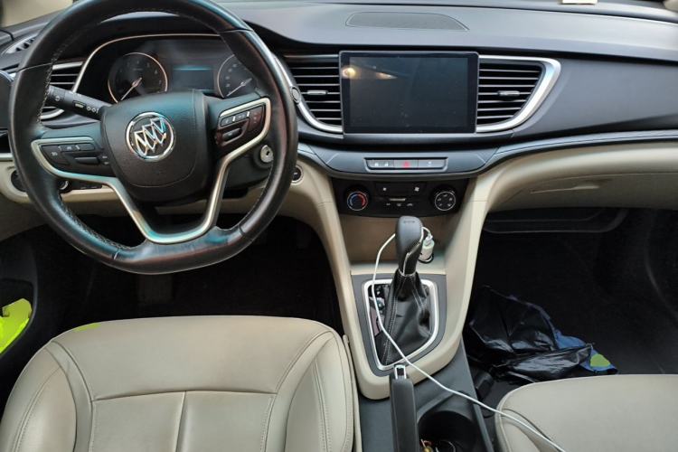 Used Buick GT 2018 15T Dual-Clutch Elite Model China V Standard Center Console