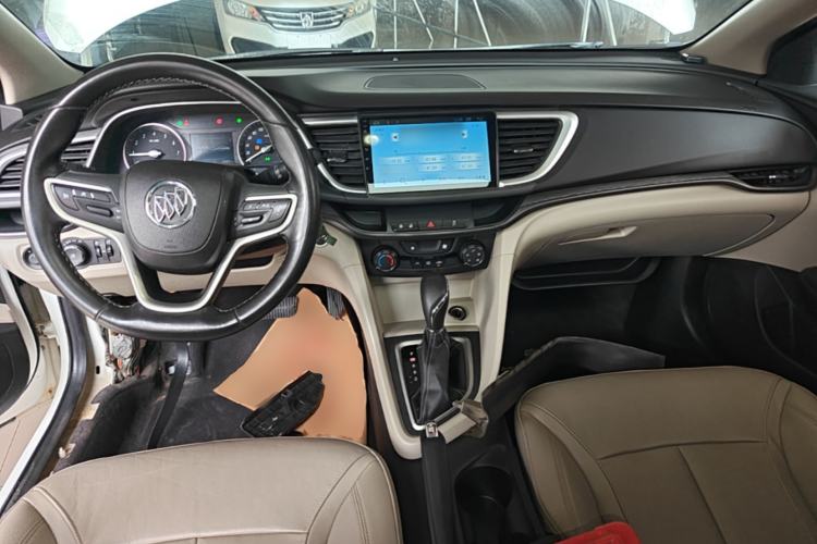 Used Buick GT 2018 15T Dual-Clutch Elite Model China V Standard Center Console