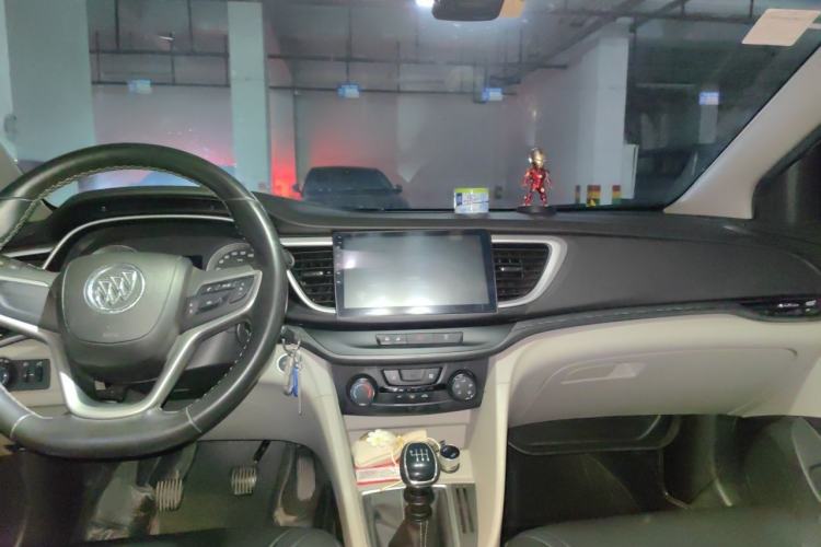 Used Buick GT 2018 15T Manual Elite Version China V Standard Center Console