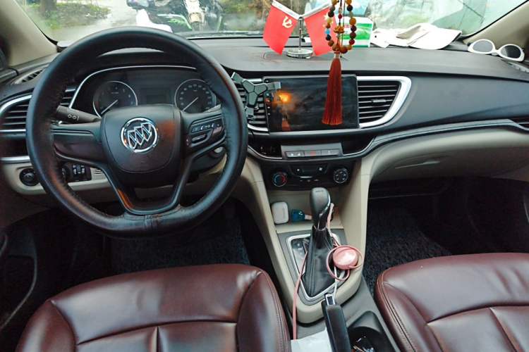 Used Buick GT 2018 15T Dual-Clutch Advanced Model China V Standard Center Console