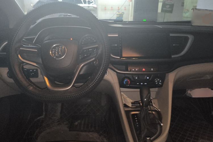 Used Buick GT 2018 15T Dual-Clutch Advanced Model China V Standard Center Console