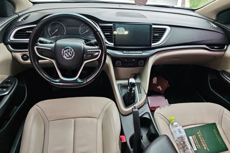 Used Buick GT 2018 15T Manual Elite Version China V Standard Center Console
