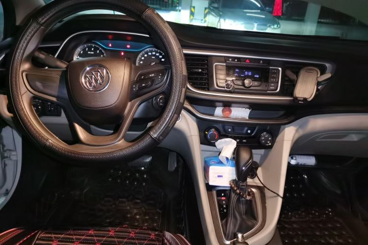 Used Buick GT 2018 15T Dual-Clutch Advanced Model China V Standard Center Console