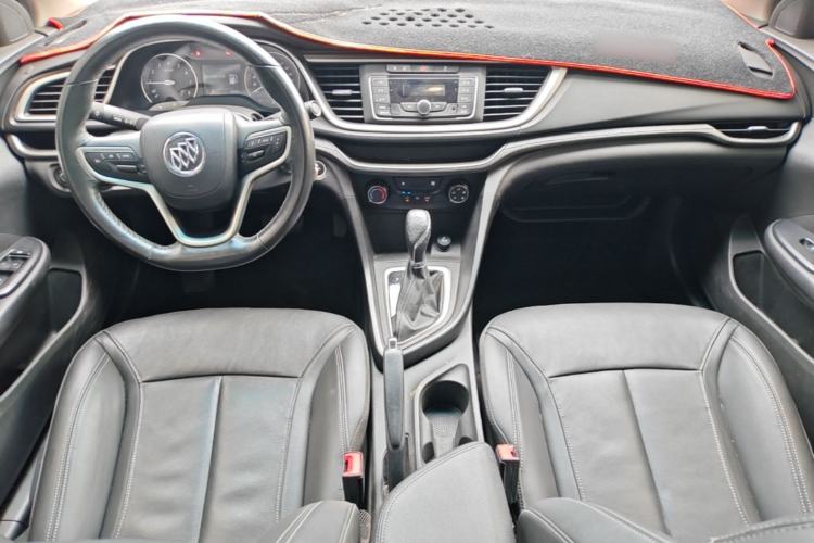 Used Buick GT 2018 18T Automatic Elite Model Center Console