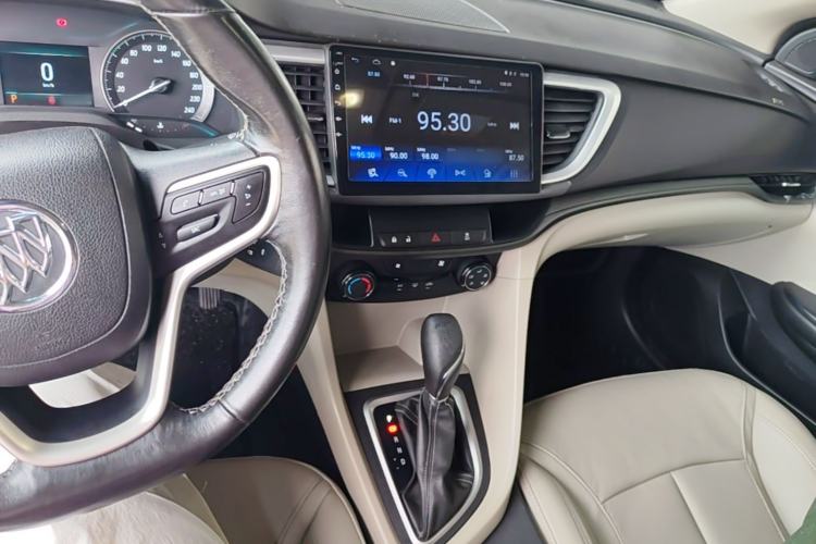 Used Buick GT 2018 15T Dual-Clutch Elite Model China V Standard Center Console