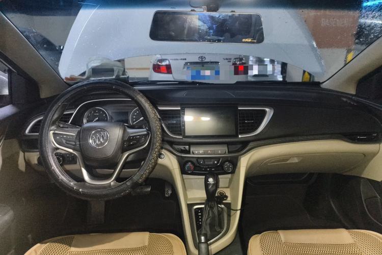Used Buick GT 2018 15T Dual-Clutch Elite Model China V Standard Center Console