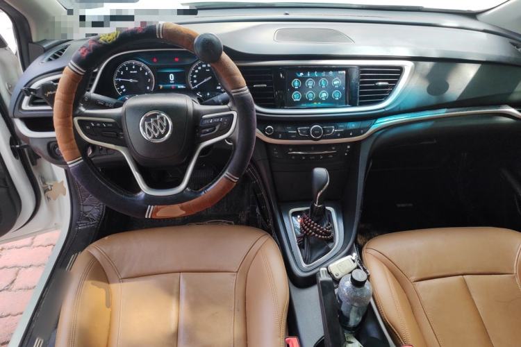 Used Buick GT 2018 18T Automatic Flagship Model Center Console