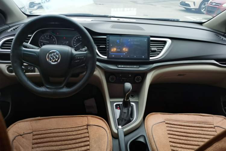 Used Buick GT 2018 15T Dual-Clutch Advanced Model China V Standard Center Console
