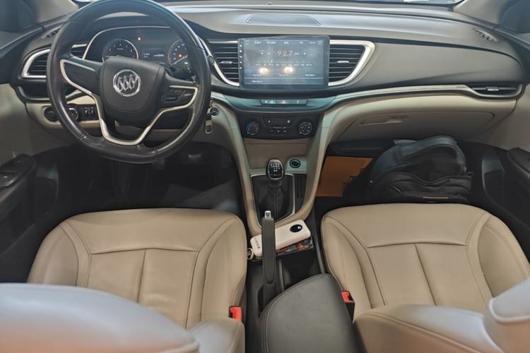 Used Buick GT 2018 15T Manual Elite Version China V Standard Center Console