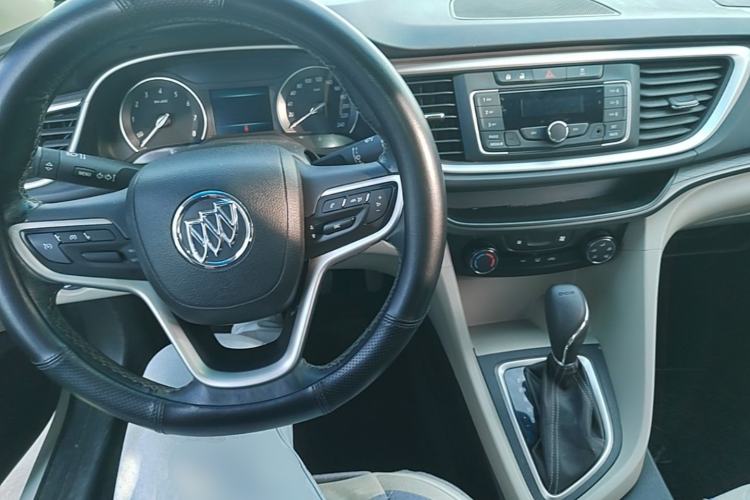 Used Buick GT 2018 15T Dual-Clutch Elite Model China V Standard Center Console
