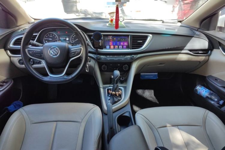 Used Buick GT 2018 15T Dual-Clutch Elite Model China V Standard Center Console