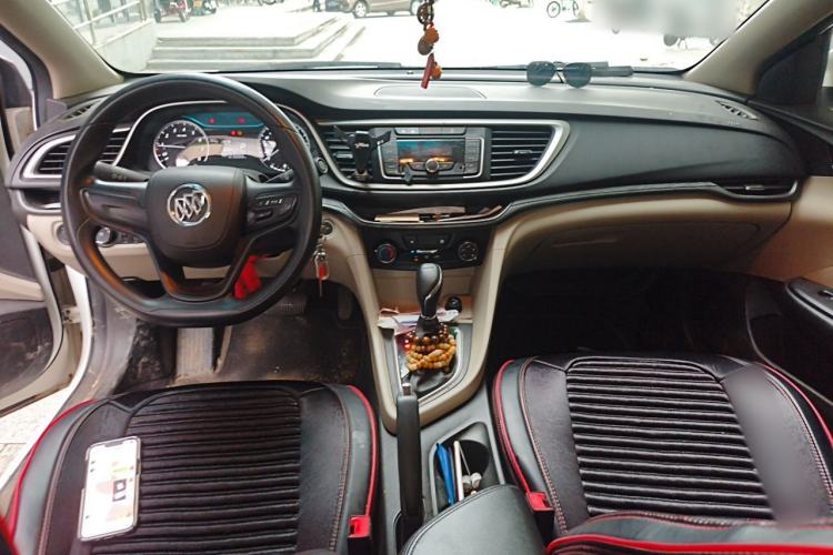 Used Buick GT 2018 15T Dual-Clutch Advanced Model China V Standard Center Console