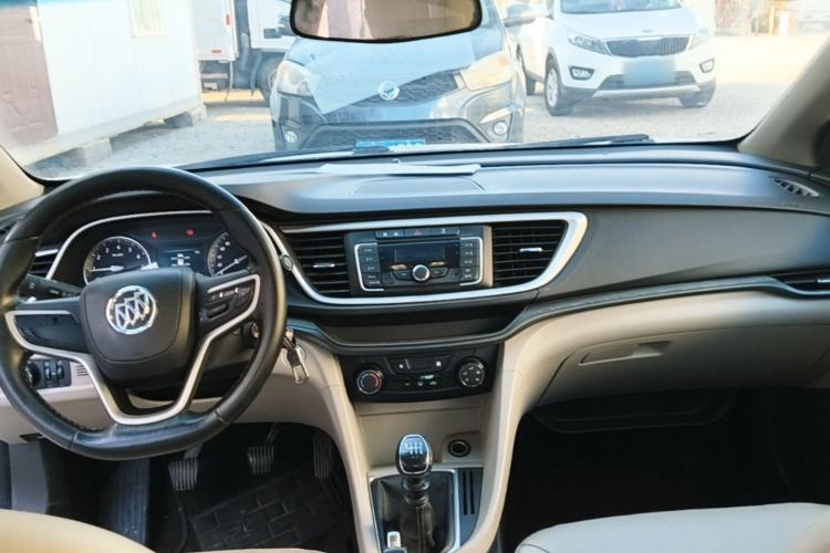 Used Buick GT 2018 15T Manual Elite Version China V Standard Center Console