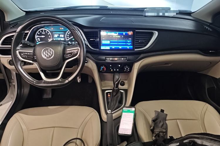 Used Buick GT 2018 15T Dual-Clutch Elite Model China V Standard Center Console