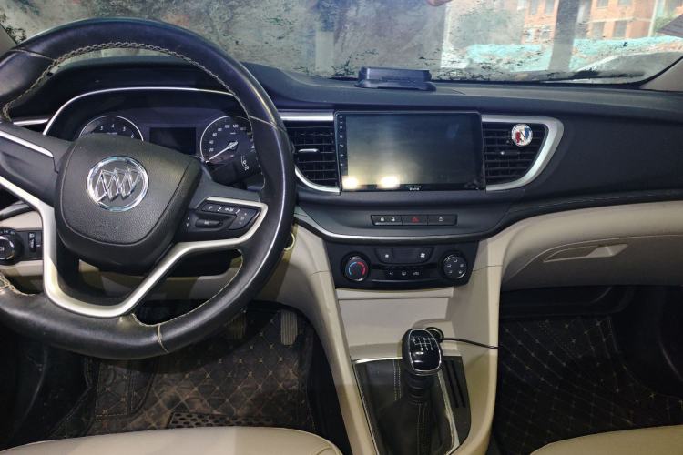 Used Buick GT 2018 15T Manual Elite Version China V Standard Center Console