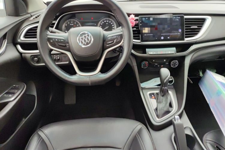 Used Buick GT 2018 18T Automatic Elite Model Center Console