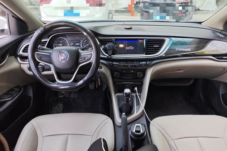 Used Buick GT 2018 15T Manual Elite Version China V Standard Center Console