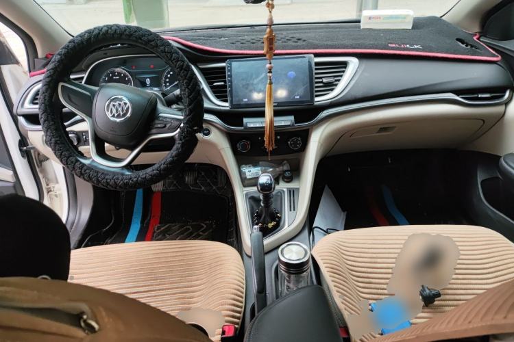 Used Buick GT 2018 15T Manual Elite Version China V Standard Center Console