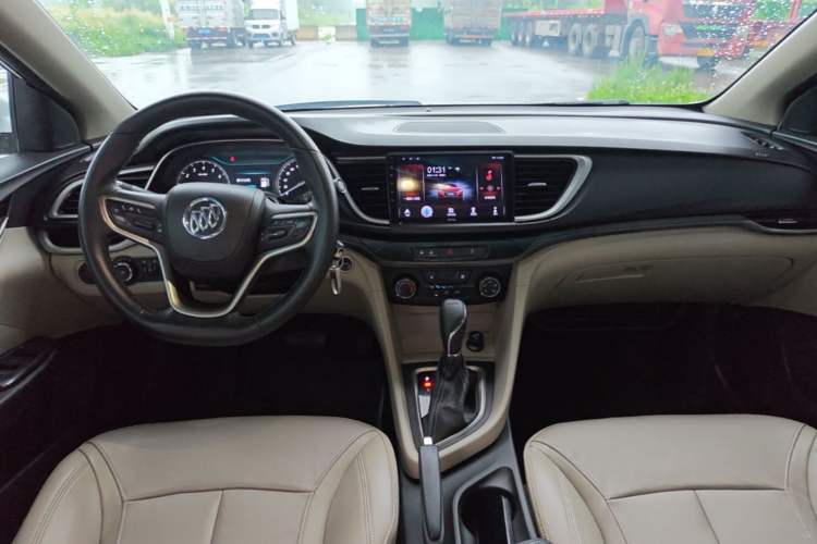 Used Buick GT 2018 15T Dual-Clutch Elite Model China V Standard Center Console