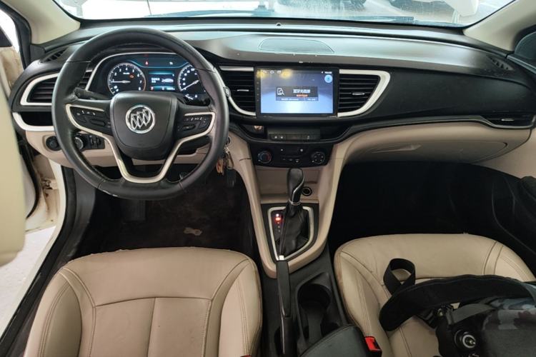 Used Buick GT 2018 15T Dual-Clutch Elite Model China V Standard Center Console