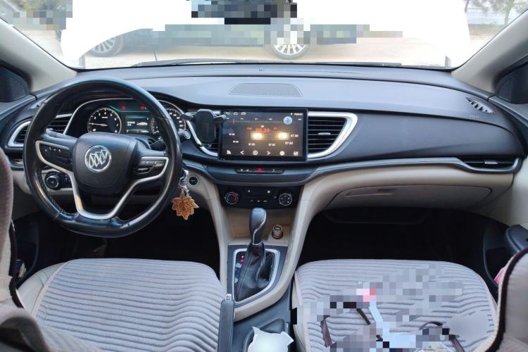 Used Buick GT 2018 15T Dual-Clutch Elite Model China V Standard Center Console