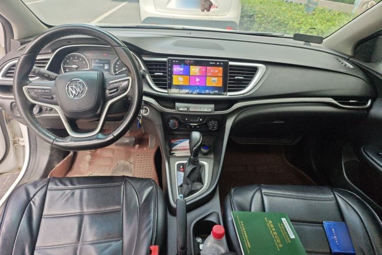 Used Buick GT 2018 18T Automatic Elite Model Center Console